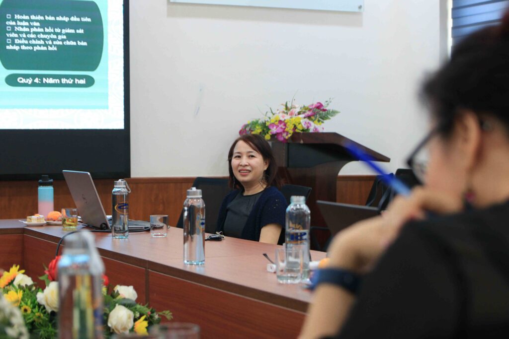 Họp tiểu ban xét tuyển nghiên cứu sinh 1