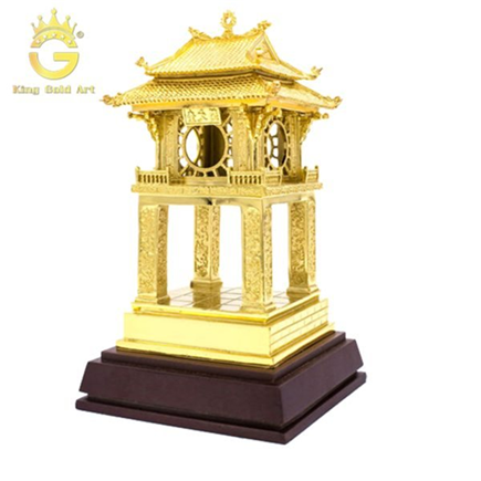 Mô hình Khuê Văn Các mạ vàng gợi nhắc truyền thống hiếu học và tinh thần tôn vinh tri thức. Ảnh: King Gold Art.
