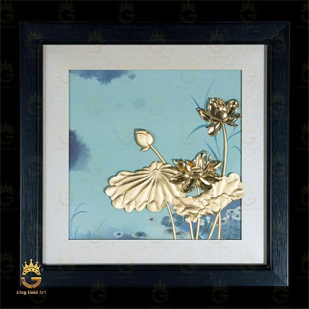 Tranh hoa sen mạ vàng - lựa chọn thanh nhã cho cô giáo, giảng viên và các dịp tri ân. Ảnh: King Gold Art.